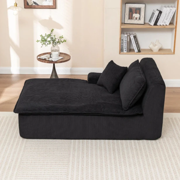 Leżanka wypoczynkowa z podłokietnikiem - Czarna, aranżacja w salonie.