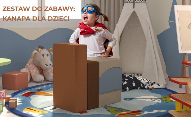 Dziecko bawiące się na Sofie z Piankowych Bloków dla Dziecka.