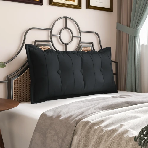 Prostokątna Poduszka do Oparcia Pleców – Bawełna Czarna. Aranżacja w sypialni na łóżku.