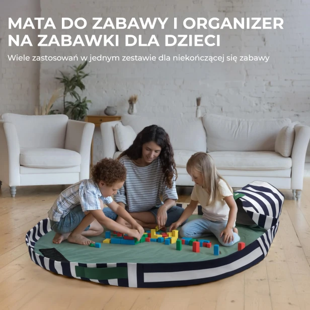 Pojemnik na Zabawki i Mata do Zabawy 3w1, kobieta bawiąca się z dziećmi w salonie