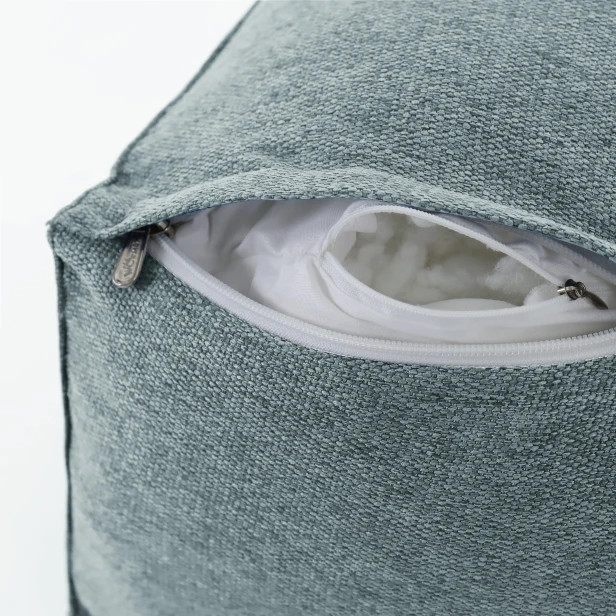 Modułowy Zagłówek z Wałkiem – Szary Len, zbliżenie na zamek błyskawiczny.